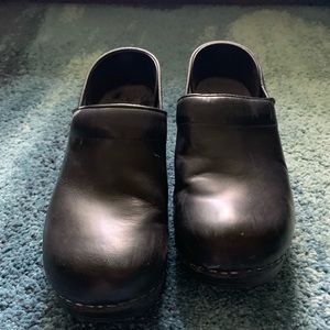 Dansko Shoes EUC